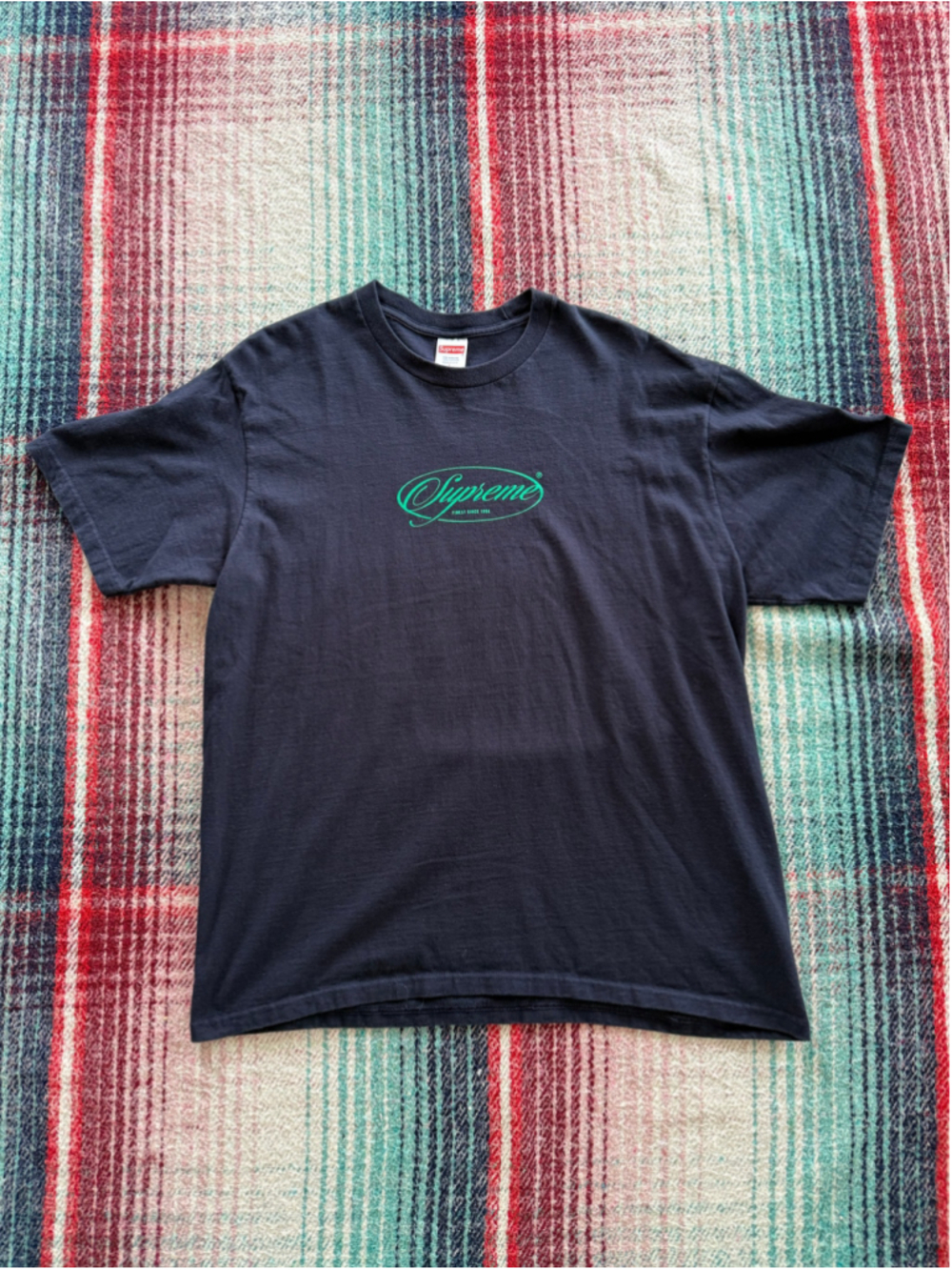 Supreme Navy Script Logo Graphic Tee L